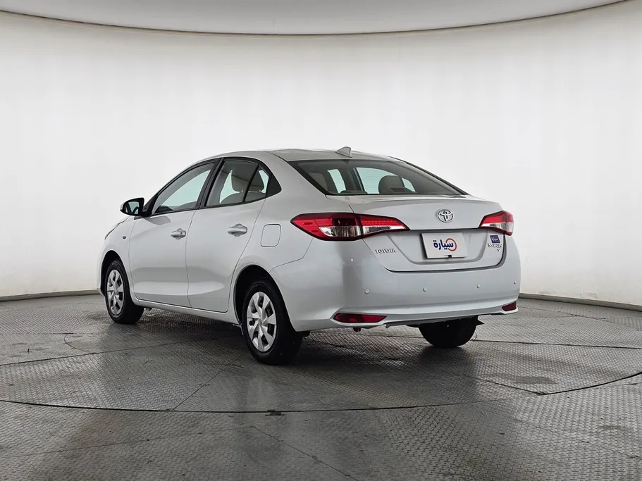 2022 Toyota Yaris  Y 