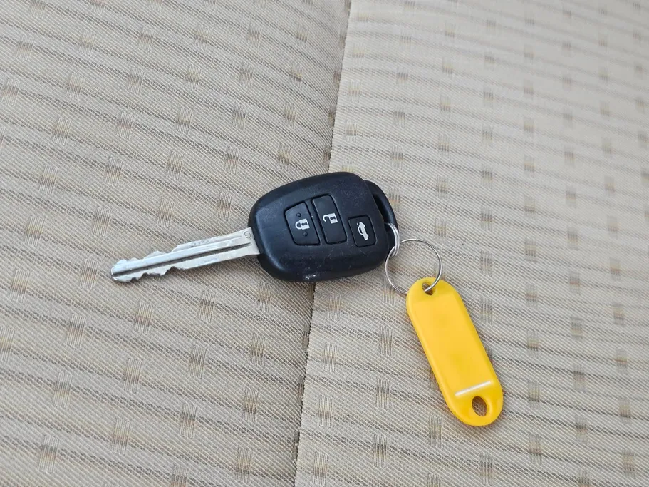 2022 Toyota Yaris  Y 