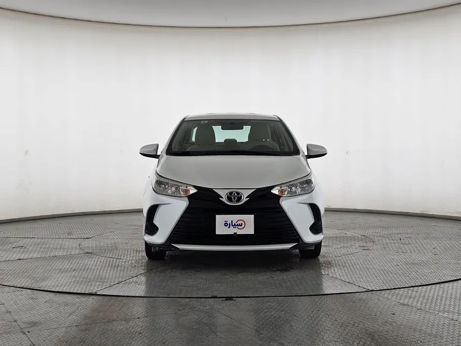 2022 Toyota Yaris  Y 