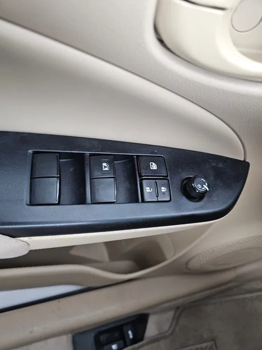 2022 Toyota Yaris  Y 