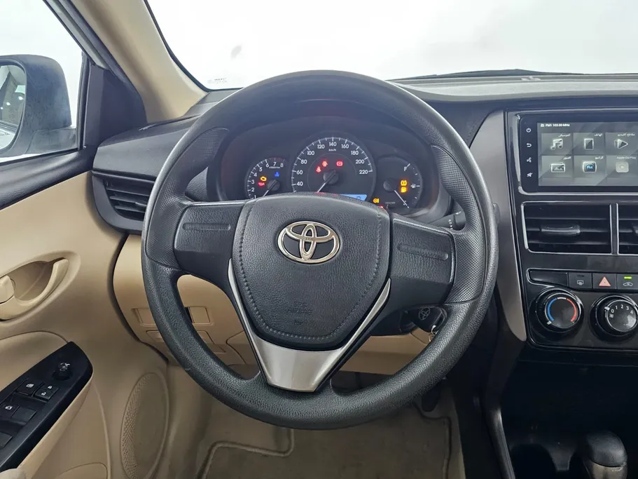 2022 Toyota Yaris  Y 