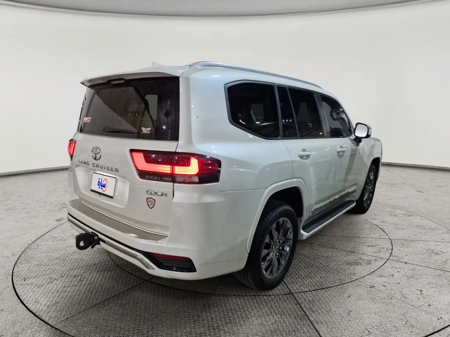 2025 Toyota Land Cruiser GXR4 