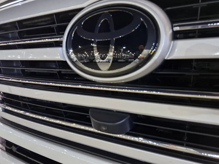 2025 Toyota Land Cruiser GXR4 