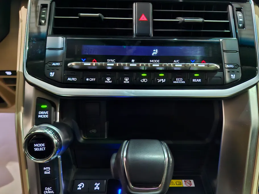 2025 Toyota Land Cruiser GXR4 