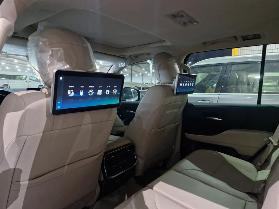 2025 Toyota Land Cruiser GXR4 