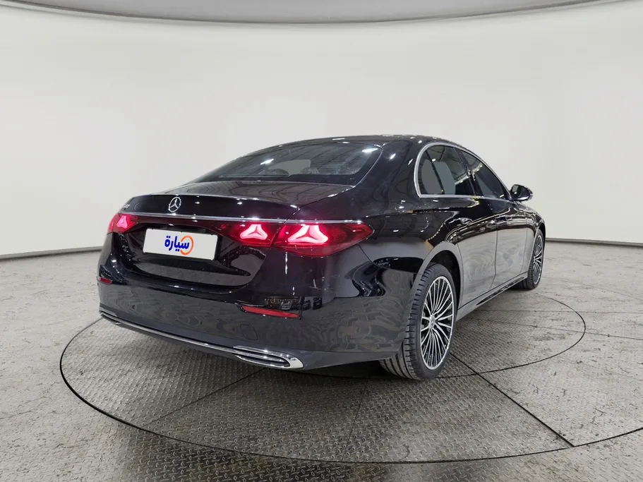 مرسيدس اي 200  2026 