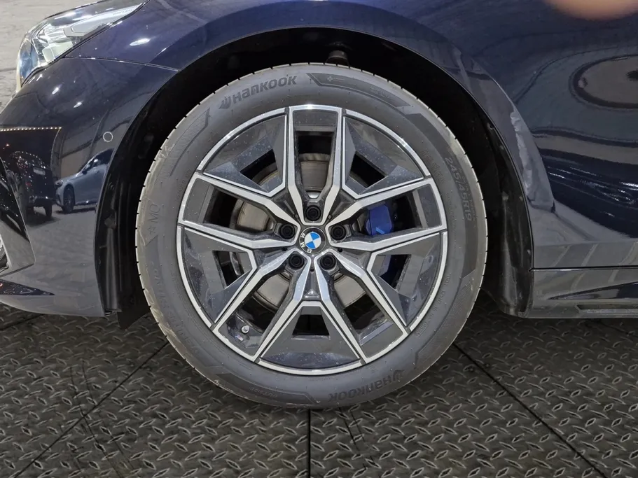 بي ام دبليو الفئة الخامسة 520i 2025 