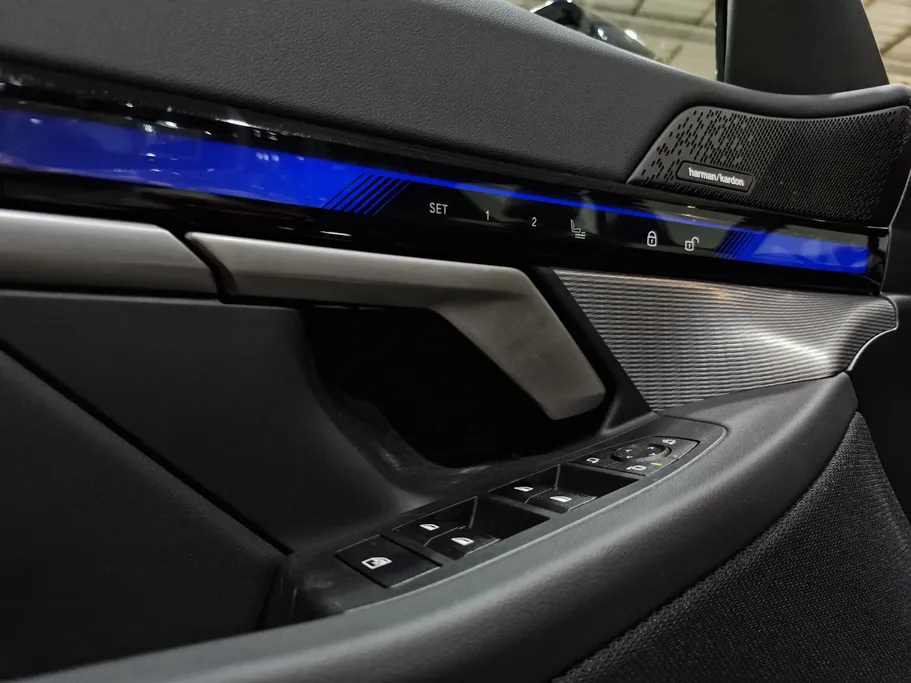 بي ام دبليو الفئة الخامسة 520i 2025 