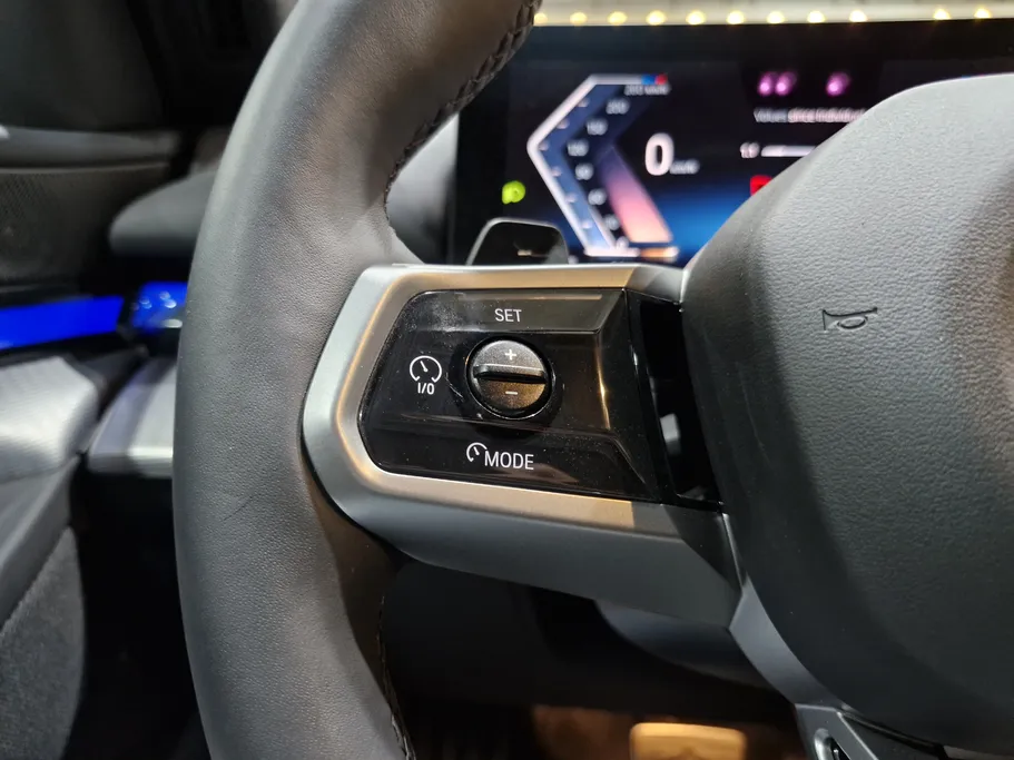 بي ام دبليو الفئة الخامسة 520i 2025 