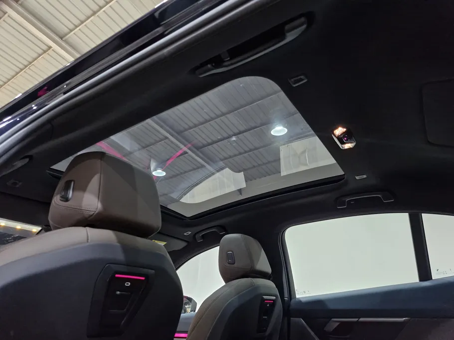 بي ام دبليو الفئة الخامسة 520i 2025 