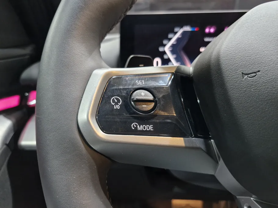 بي ام دبليو الفئة الخامسة 520i 2025 