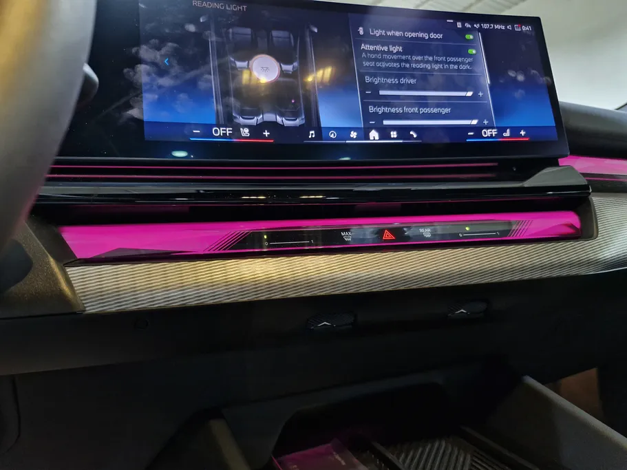 بي ام دبليو الفئة الخامسة 520i 2025 