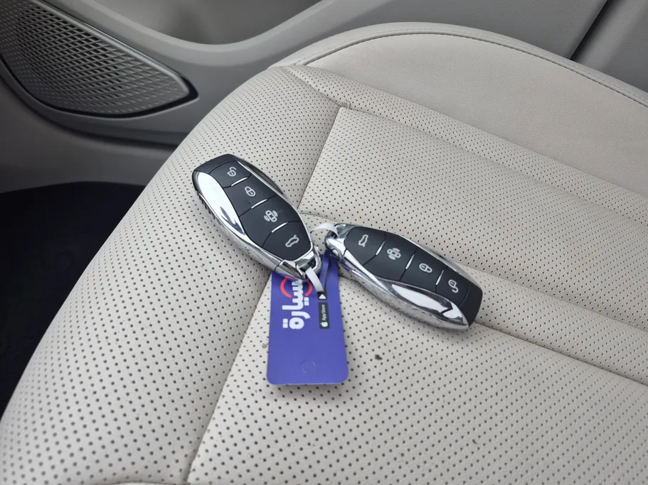 هونشي HS3 Flagship Two Tone 2024 