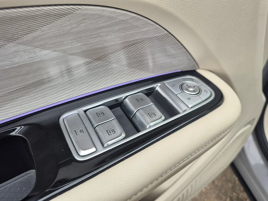 هونشي HS3 Flagship Two Tone 2024 