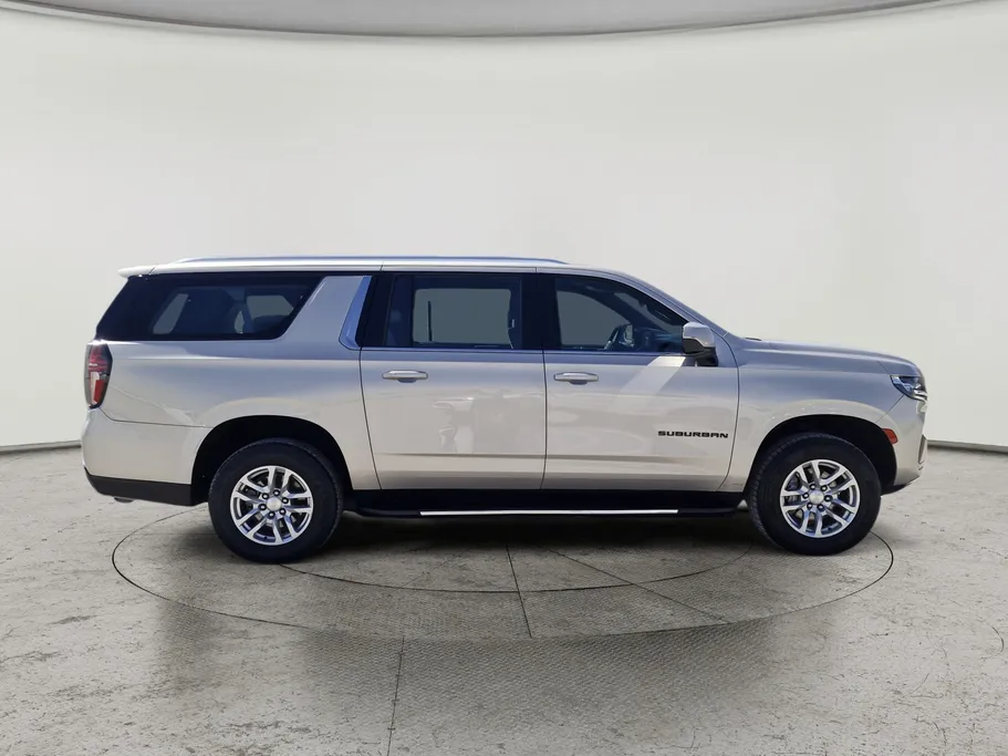 2023 Chevrolet Suburban LS 