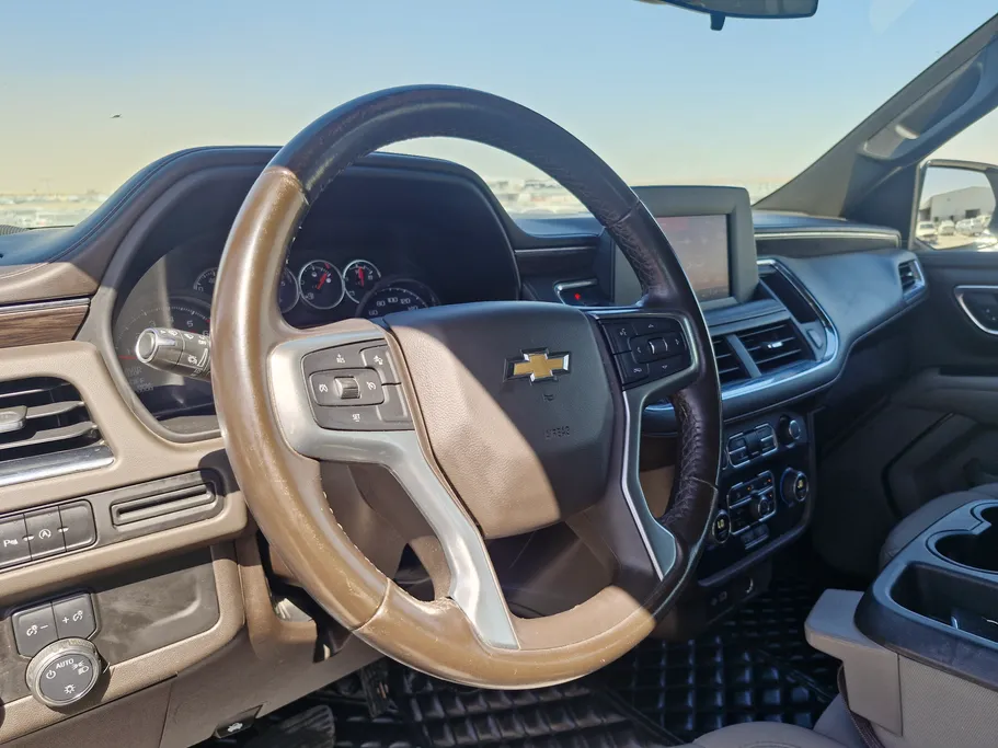 2023 Chevrolet Suburban LS 