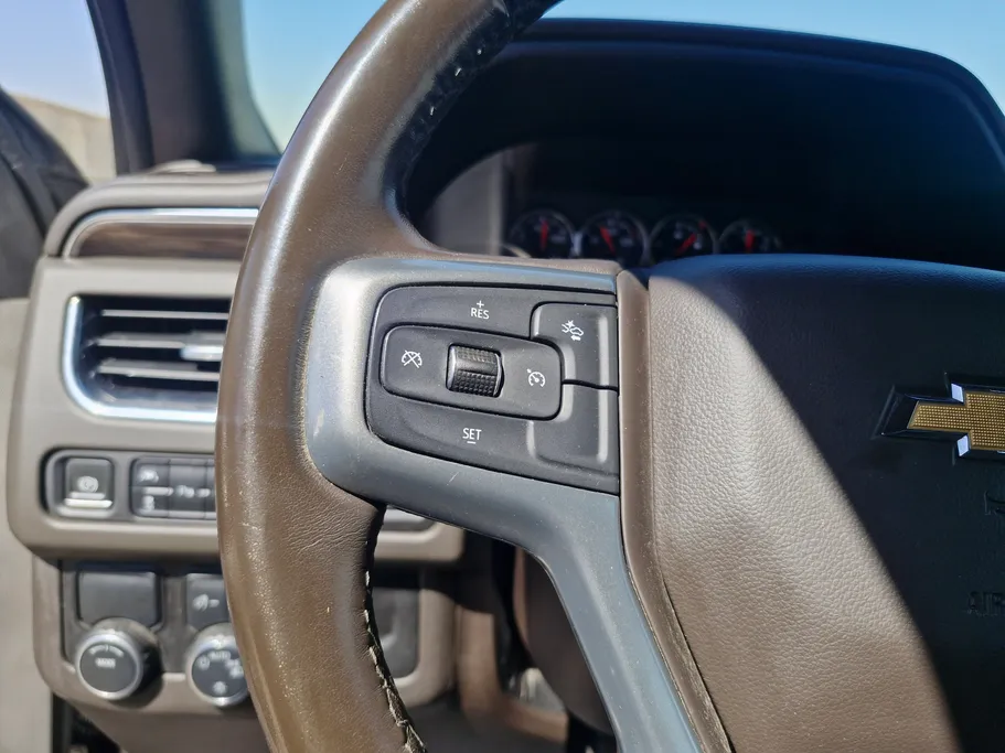 2023 Chevrolet Suburban LS 