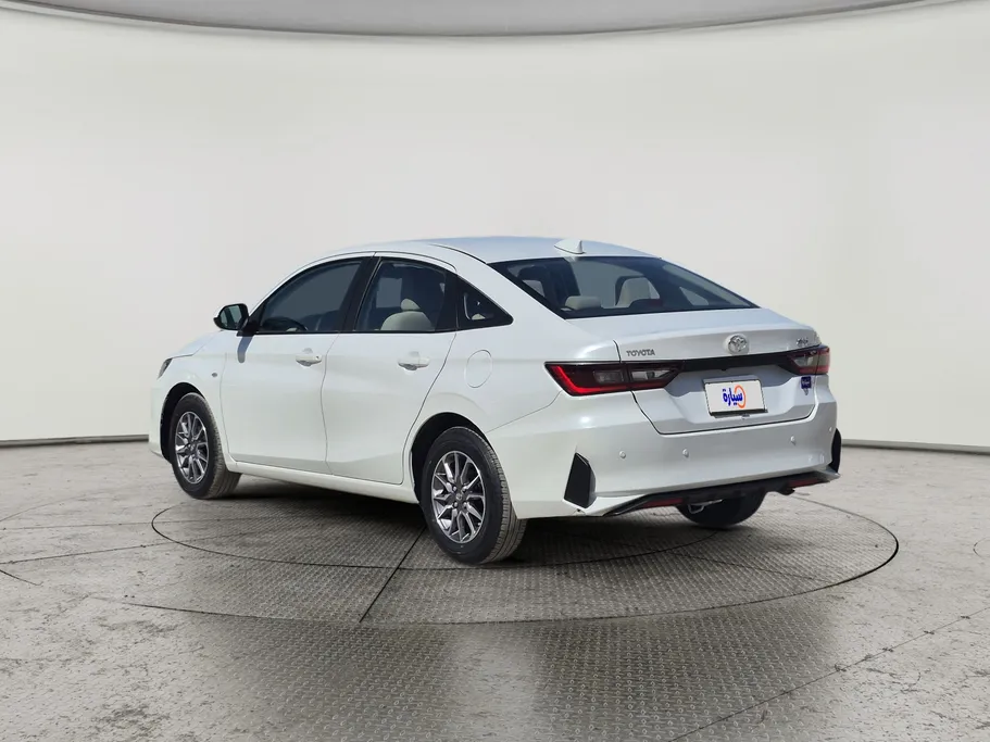 2023 Toyota Yaris  Y 