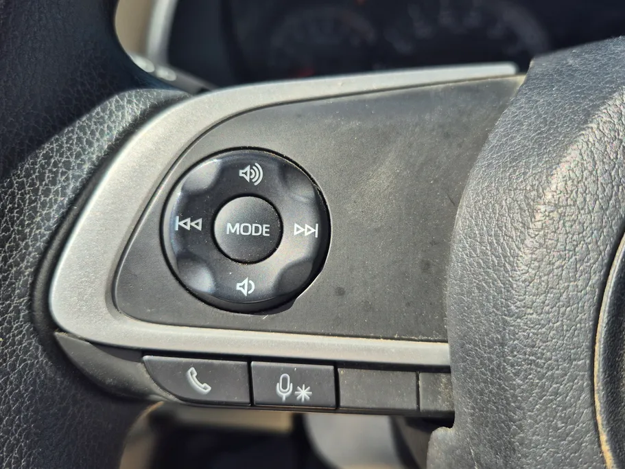 تويوتا يارس Y 2023 