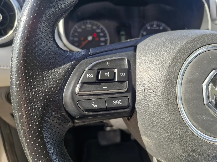 ام جي ZS LUX 2023 