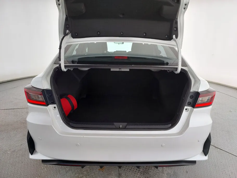 تويوتا يارس Y 2024 