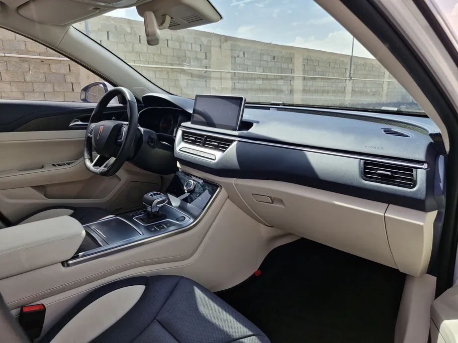 2024 Hongqi H5 Flagship 