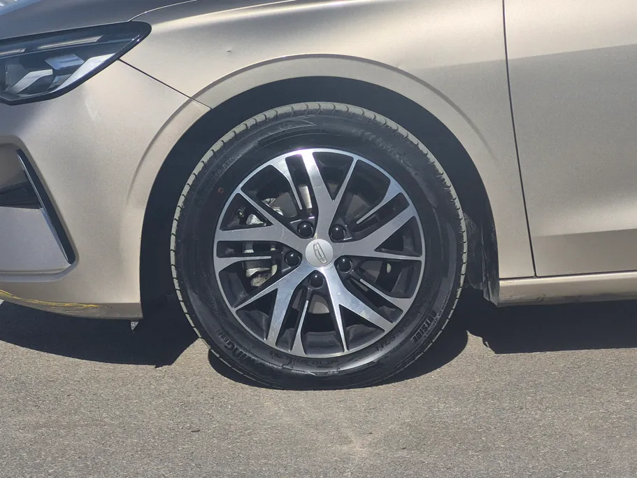 جيلي امجراند GS 2024 