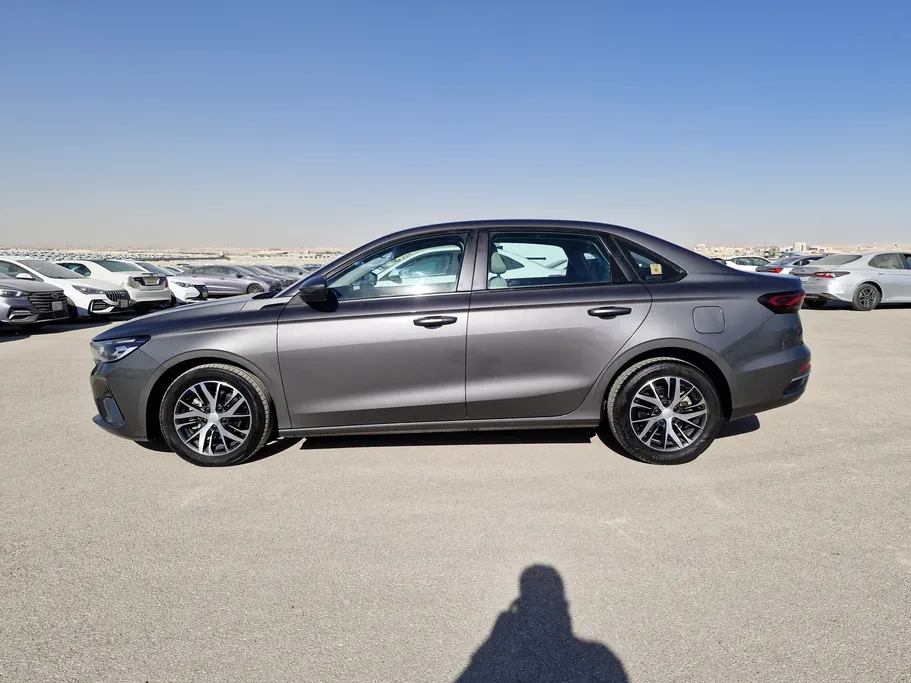 جيلي امجراند GS 2024 