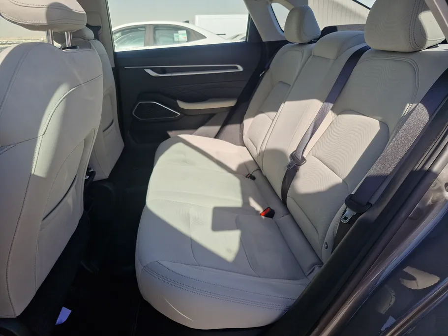 جيلي امجراند GS 2024 