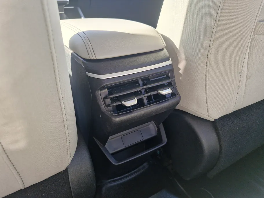 جيلي امجراند GS 2024 