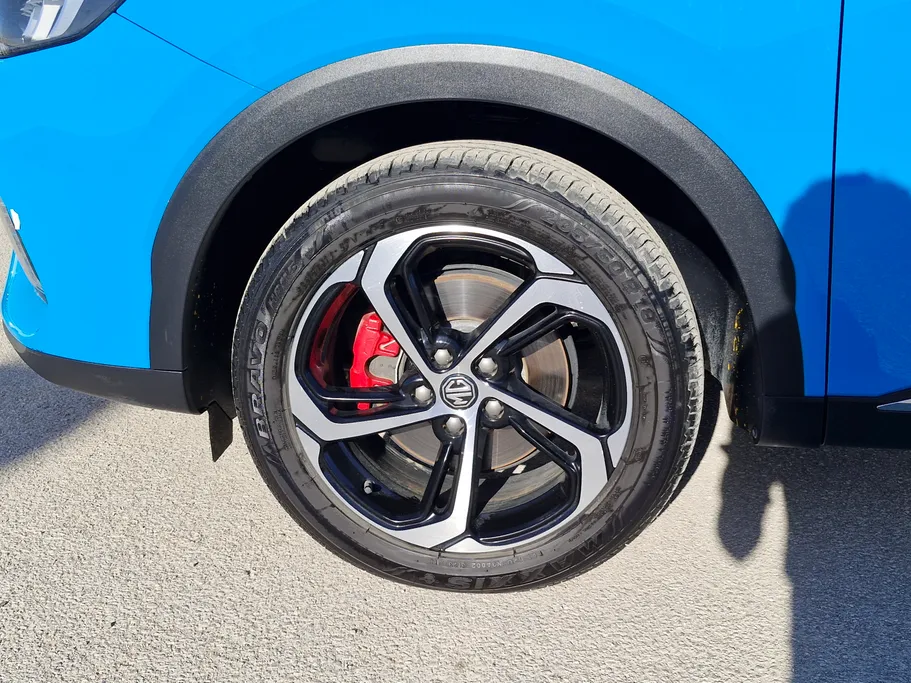 ام جي HS LUX 2024 