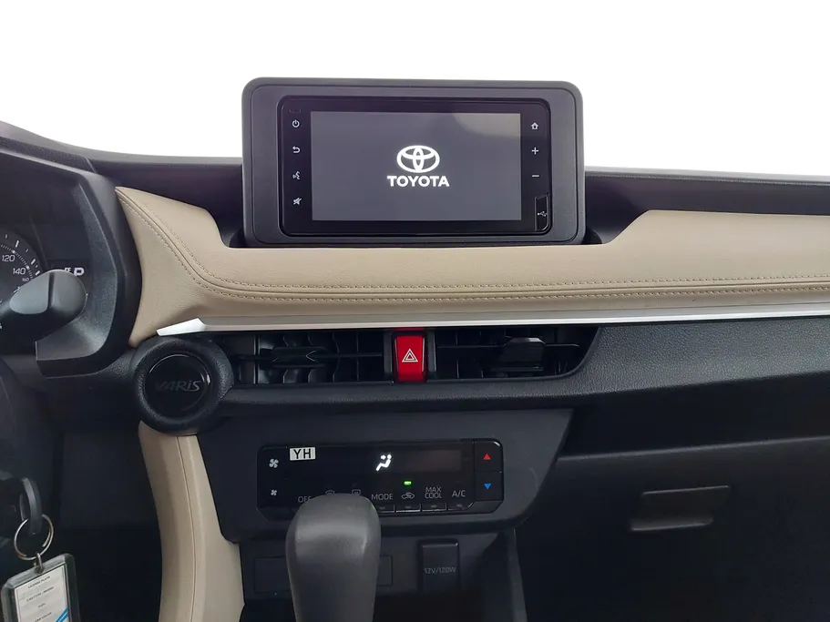 2023 Toyota Yaris  Y 