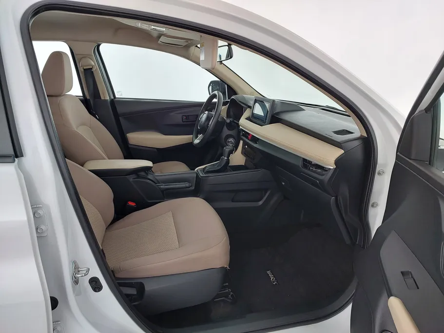 2023 Toyota Yaris  Y 