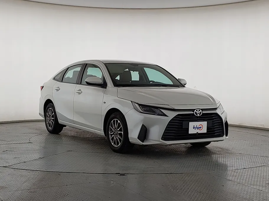 2023 Toyota Yaris  Y 