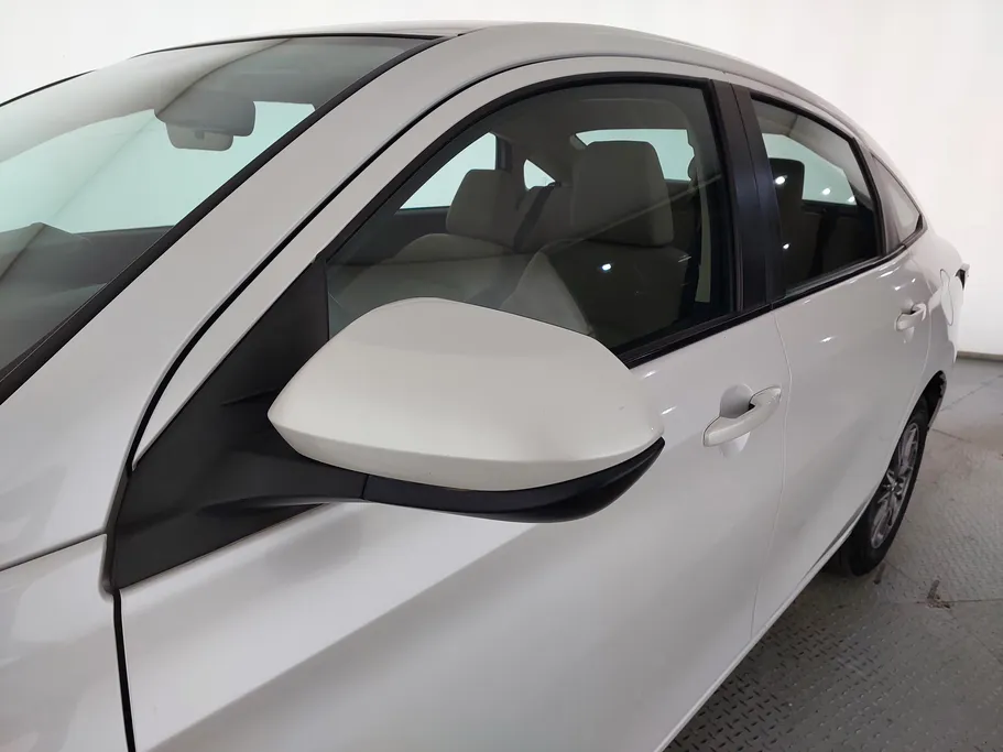 2023 Toyota Yaris  Y 