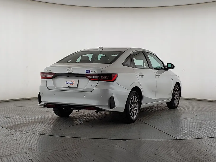 2023 Toyota Yaris  Y 