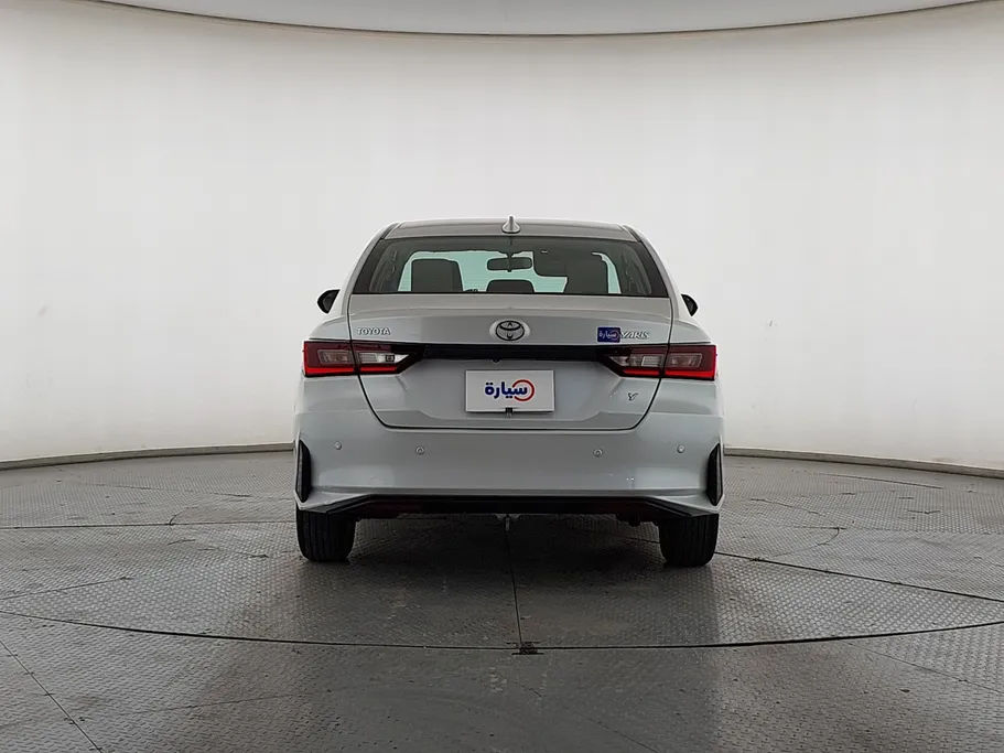 2023 Toyota Yaris  Y 