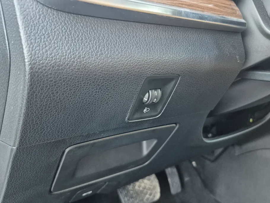 ام جي RX8 LUX 2024 