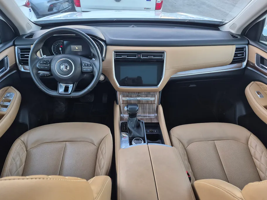 ام جي RX8 LUX 2024 