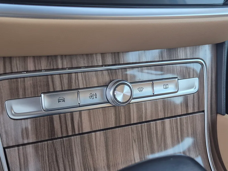 ام جي RX8 LUX 2024 