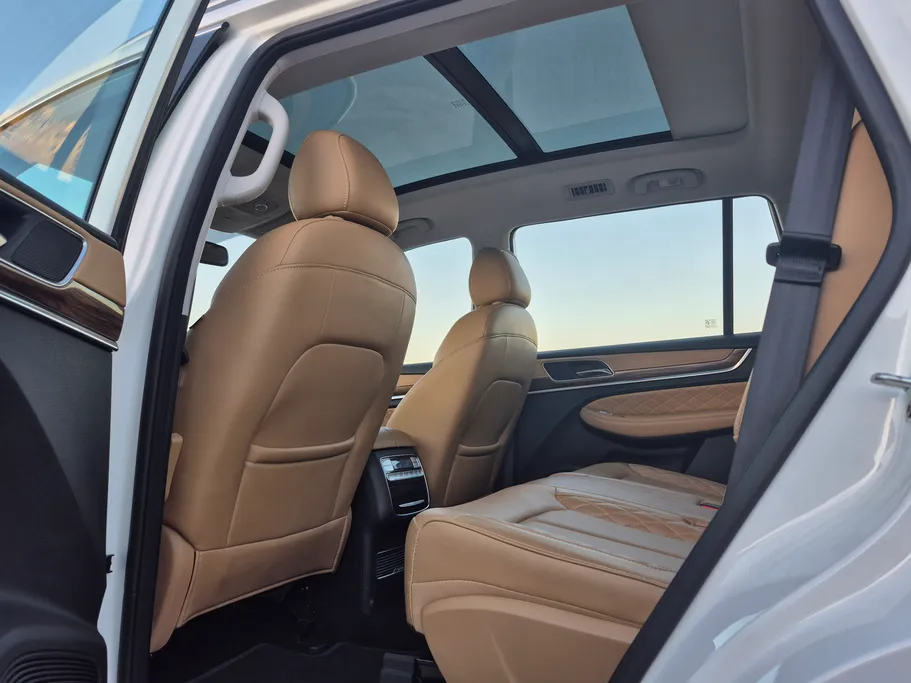 ام جي RX8 LUX 2024 