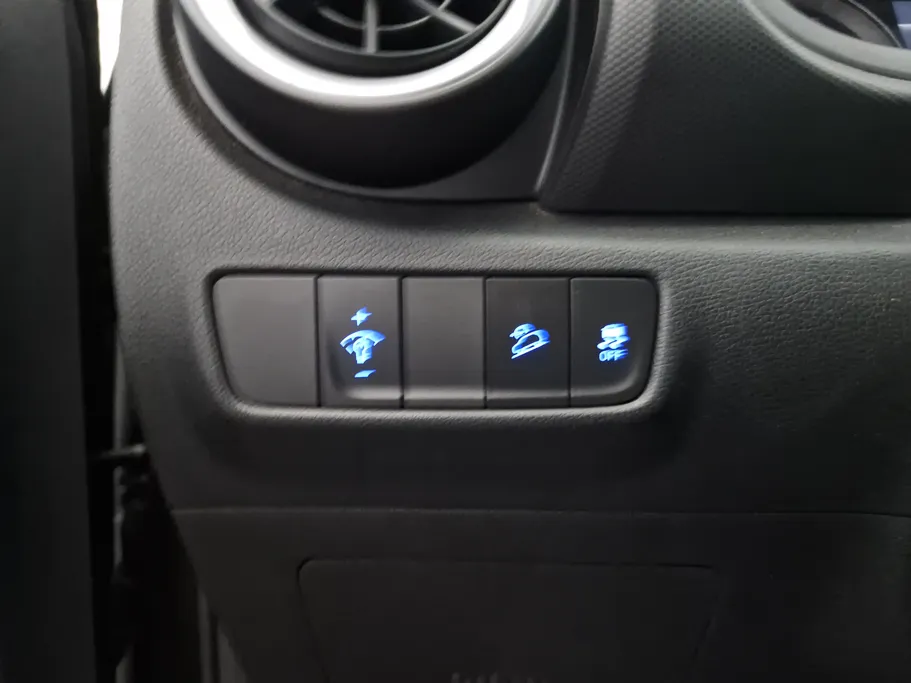 2022 Hyundai Kona SMART 