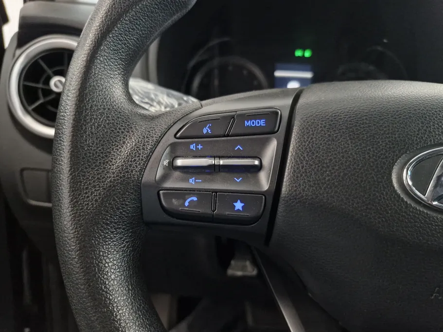 2022 Hyundai Kona SMART 