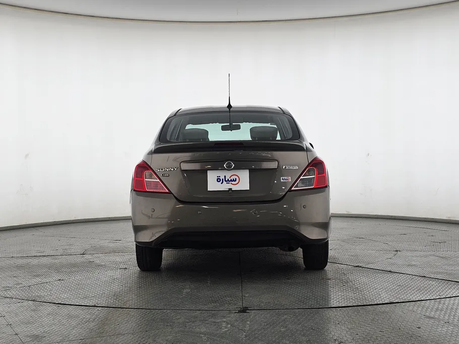 2021 Nissan Sunny Classic 