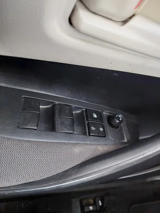 تويوتا كورولا XLI 2023 