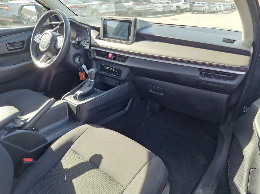 تويوتا يارس Y 2024 