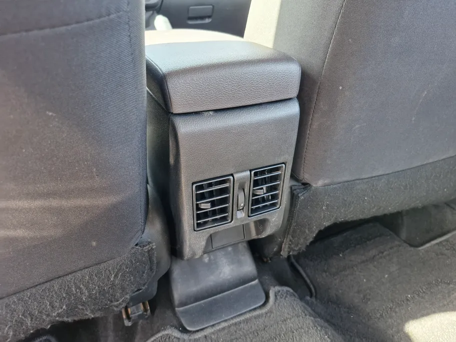 تويوتا يارس Y 2024 