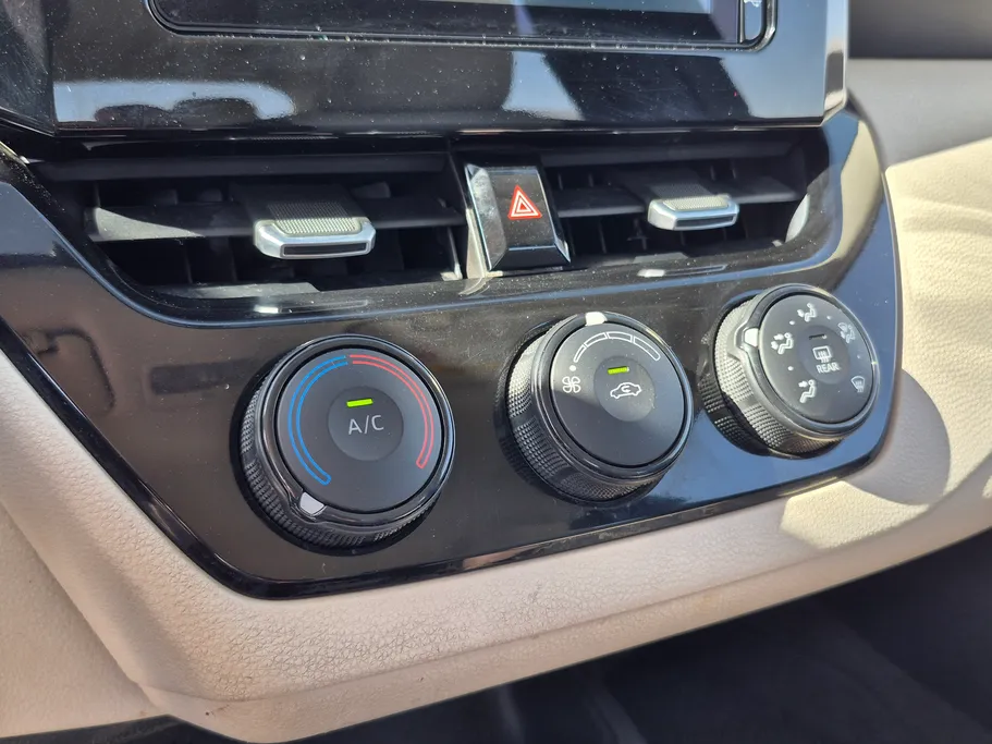 تويوتا كورولا XLI 2024 