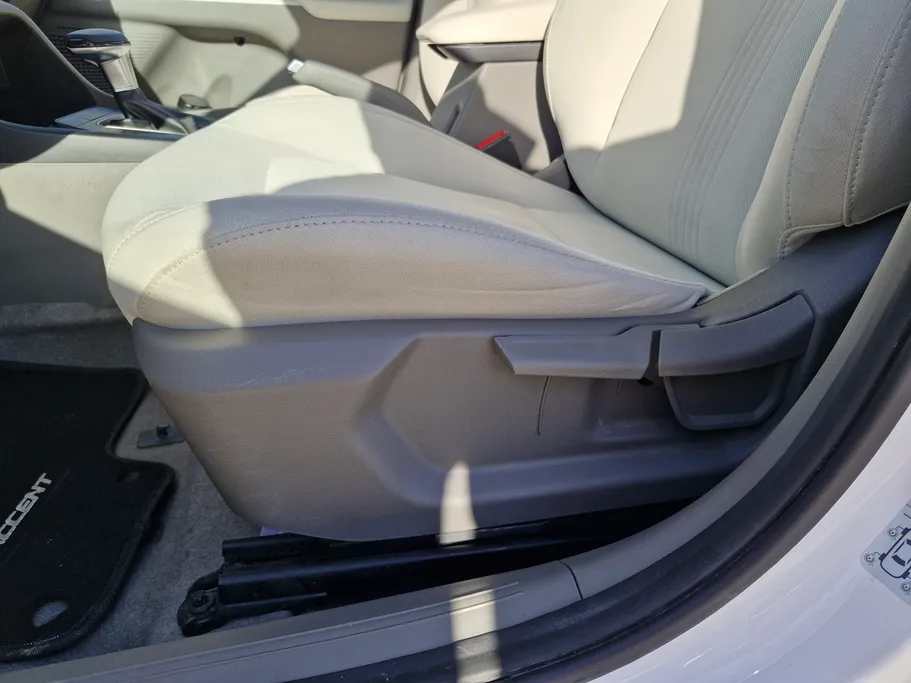 2024 Hyundai Accent Fleet 