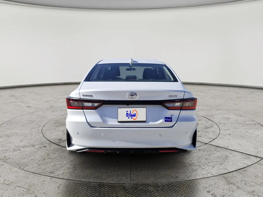 2023 Toyota Yaris  Y 